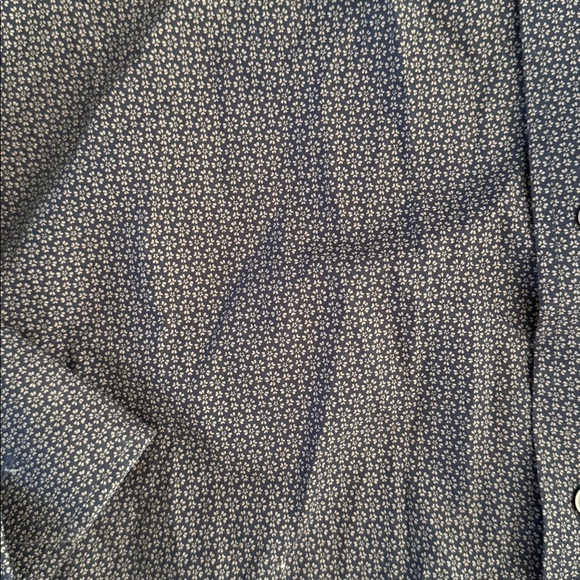 Banana Republic | Navy/Floral Print | Long Sleeve Button Down Shirt | size XL - Picture 2 of 6